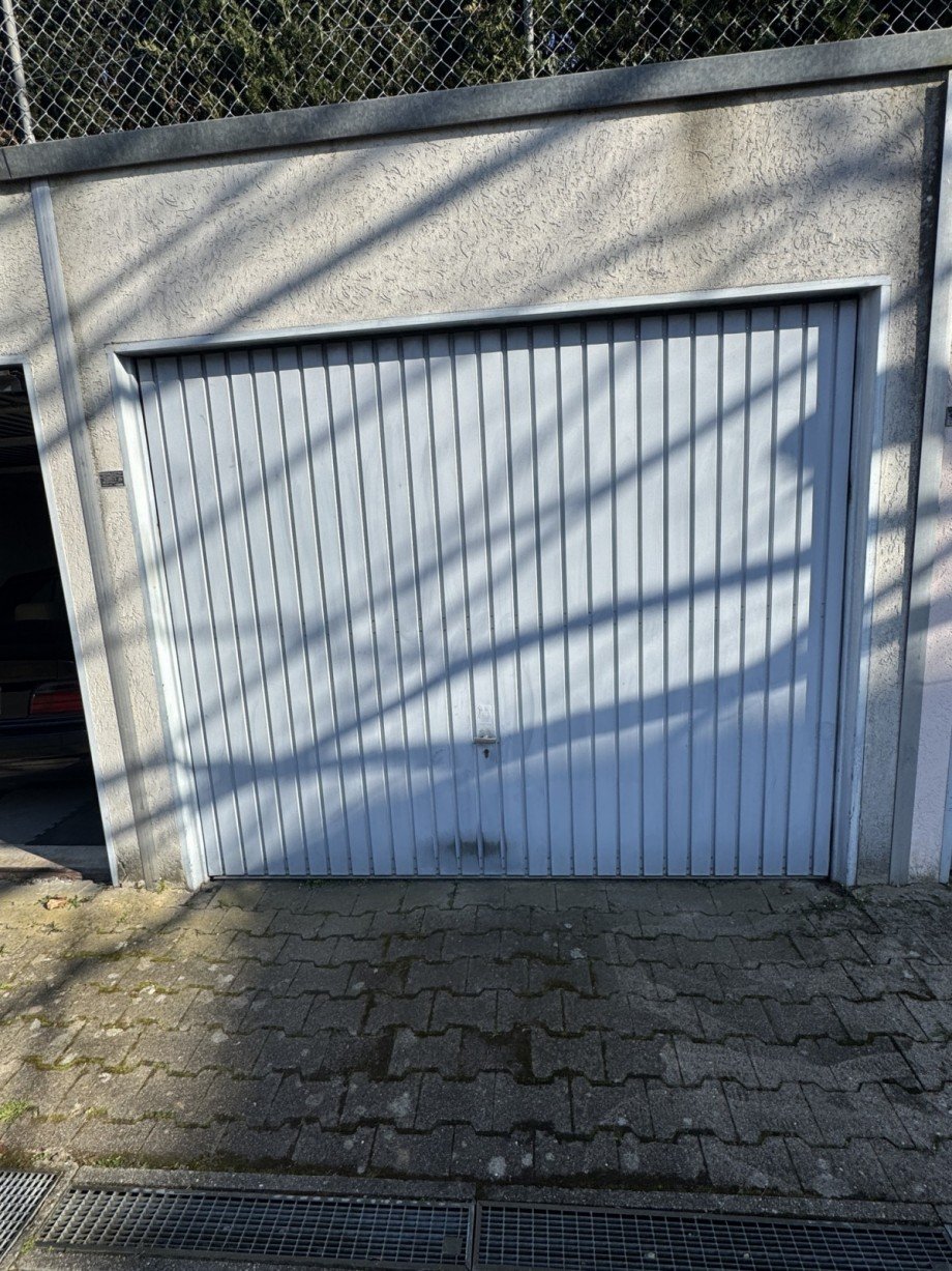 Garage Dachgeschosswohnung Neckarrems