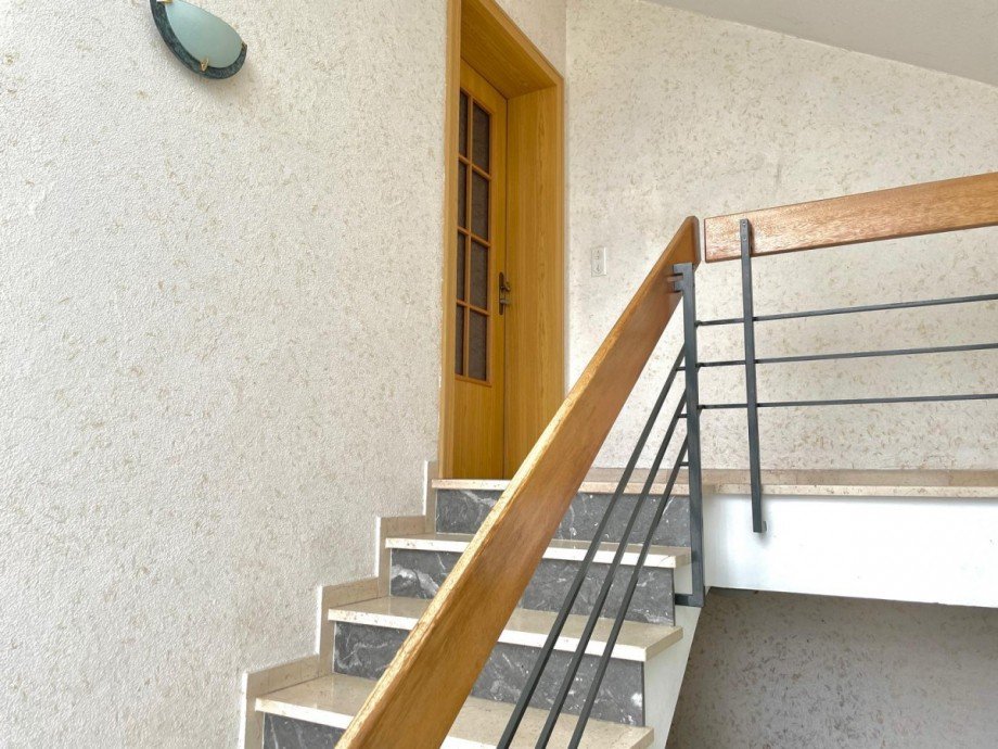 Treppenhaus Zweifamilienhaus Leutenbach- Nellmersbach