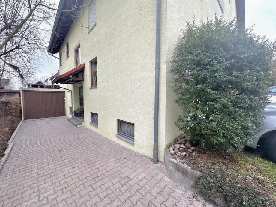 Hauseingang Etagenwohnung Schwaikheim