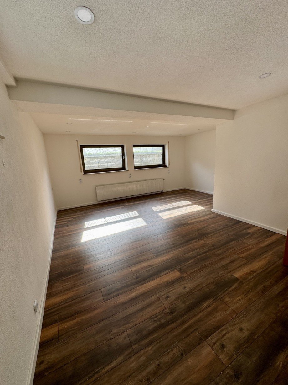 Hobbraum / Arbeitszimmer UG Doppelhaush�lfte Waiblingen