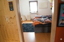 Schlafzimmer OG Wohnen, Arbeiten, Erweitern: Zweifamilienhaus mit Werkstatt, Scheune & optional Baugrundst�ck