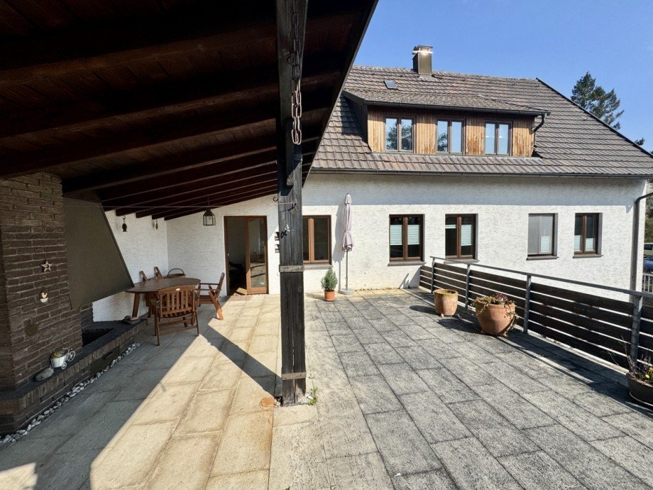 Terrasse mit Haus Einfamilienhaus Waiblingen