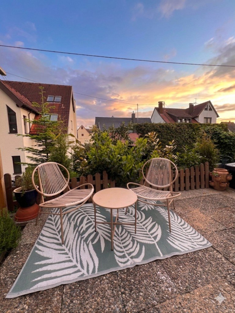 Terrasse EG Korb Reihenmittelhaus Wohnen auf mehreren Ebenen: Split-Level-Reihenmittelhaus im Ortskern von Korb