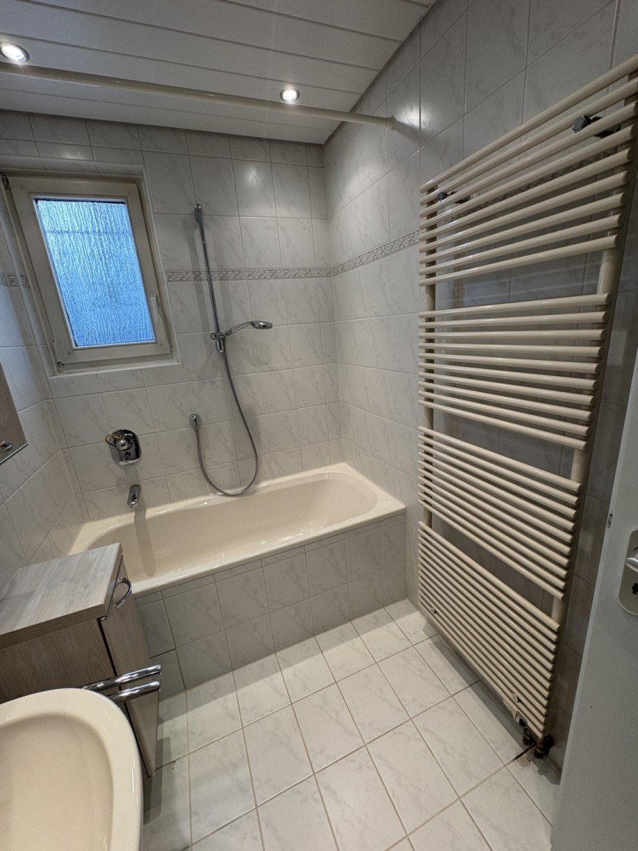 Bad EG Doppelhaush�lfte Waiblingen